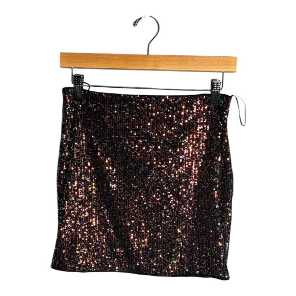 Altar’d State Iridescent Sequined Mini Skirt Back Exposed Zipper Small
